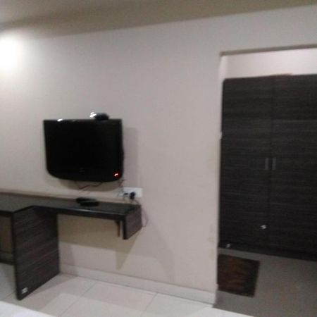 Iroomz Hoysala Residency Bellary Exteriér fotografie
