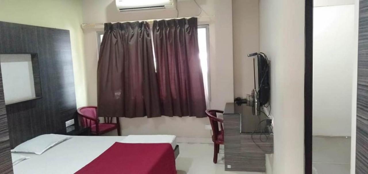 Iroomz Hoysala Residency Bellary Exteriér fotografie