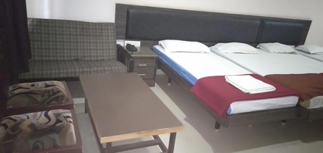 Iroomz Hoysala Residency Bellary Exteriér fotografie